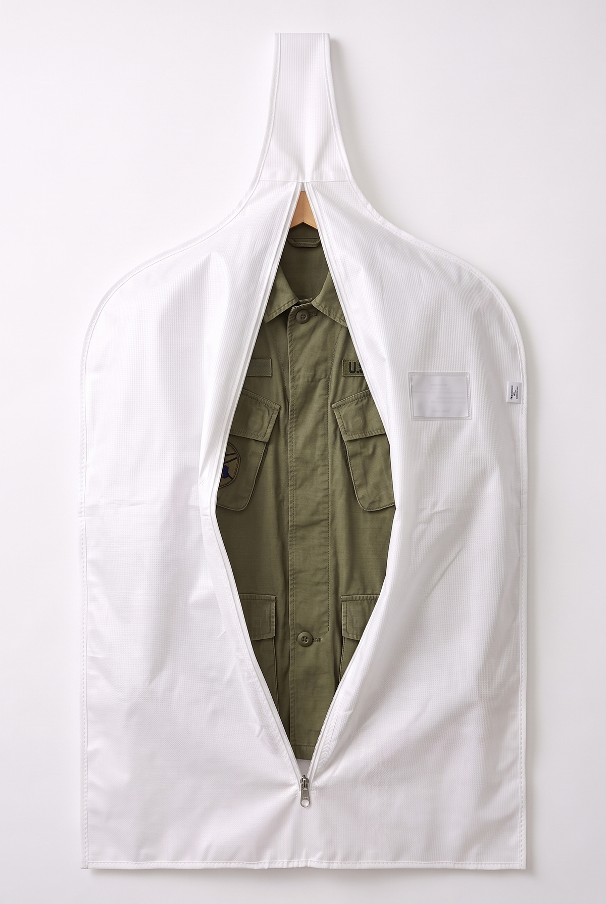 GD-REG1 TYVEK GARMENT COVER (20-PACK)